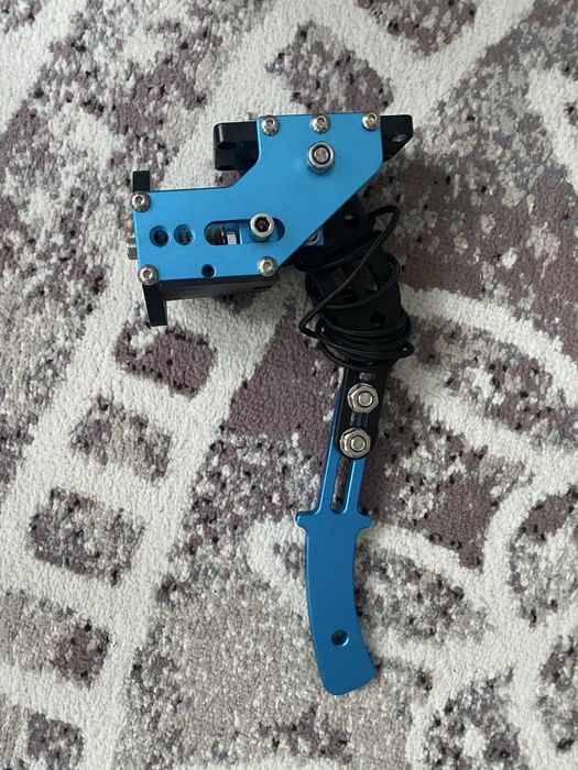 Продам игровой руль logittech g29