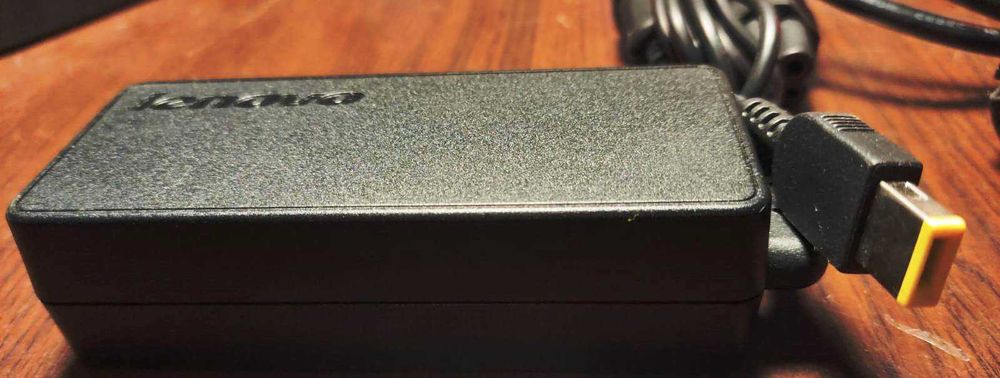 Vand Lenovo charger 65W 20V