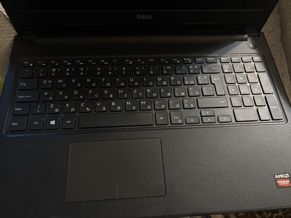 Лаптоп Dell core i5 7th gen