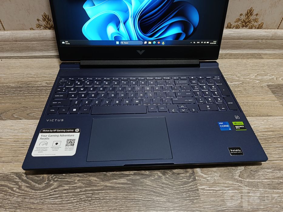 HP Victus 15  Core i5-13420H + RTX 3050 6GB, 8/512gb xotira