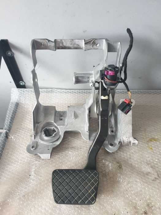 ansamblu pedalier automat audi a4 b8 8k audi a5 2.0 tdi cgl 8k1721117 4h1723140a