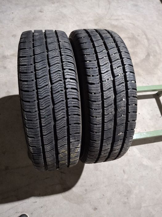 2 Anvelopele de iarnă 205  65 r16C Barum