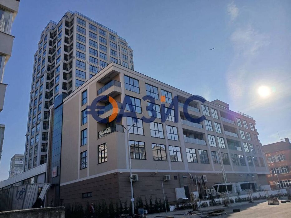 Продава се Двустаен апартамент в Бургас, Център - 88 кв.м за 1368 €/кв.м - Снимка #7