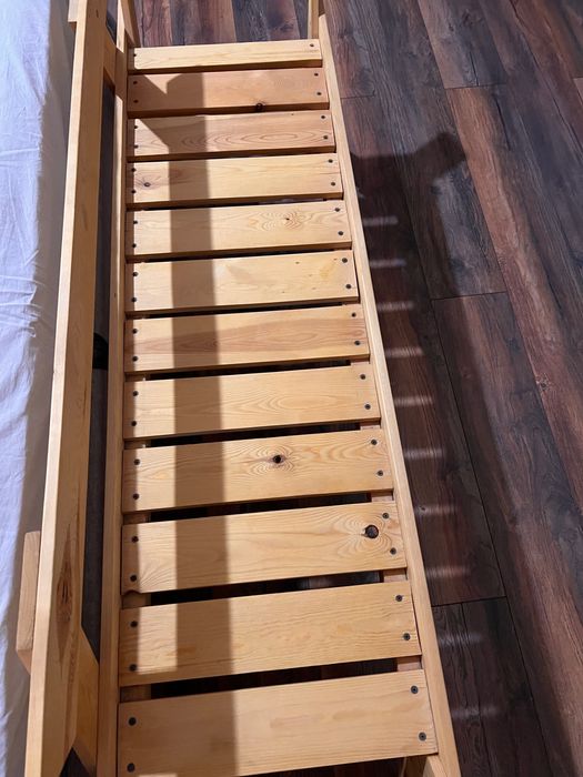 Прикроватная лавочка