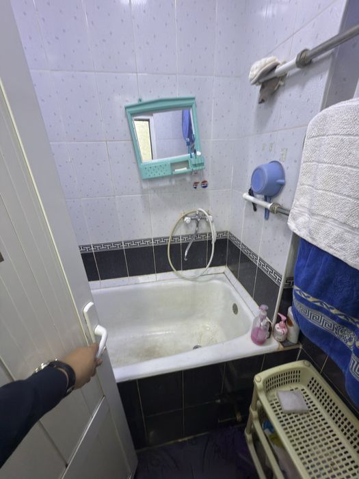 Продается 3хком в центре