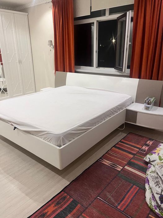 Двухместный кровать