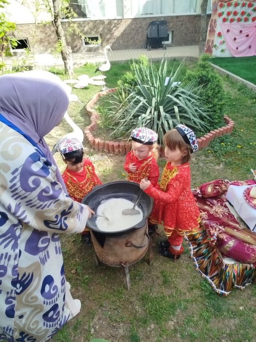 Частный детский сад “Clever baby” обьяляет о наборе наших малышей.