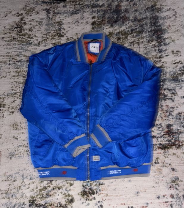 Мужской бомбер от Zara