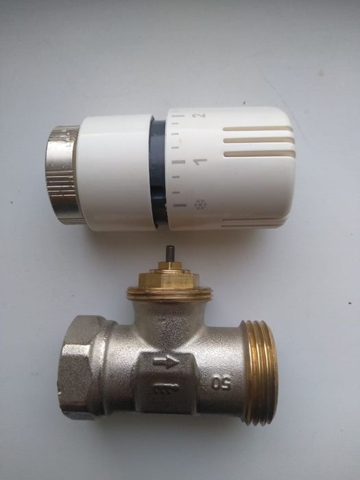 Продам краны. Один 2000