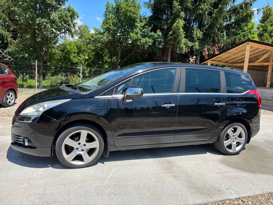 PEUGEOT 5008 2011 — imagine 2