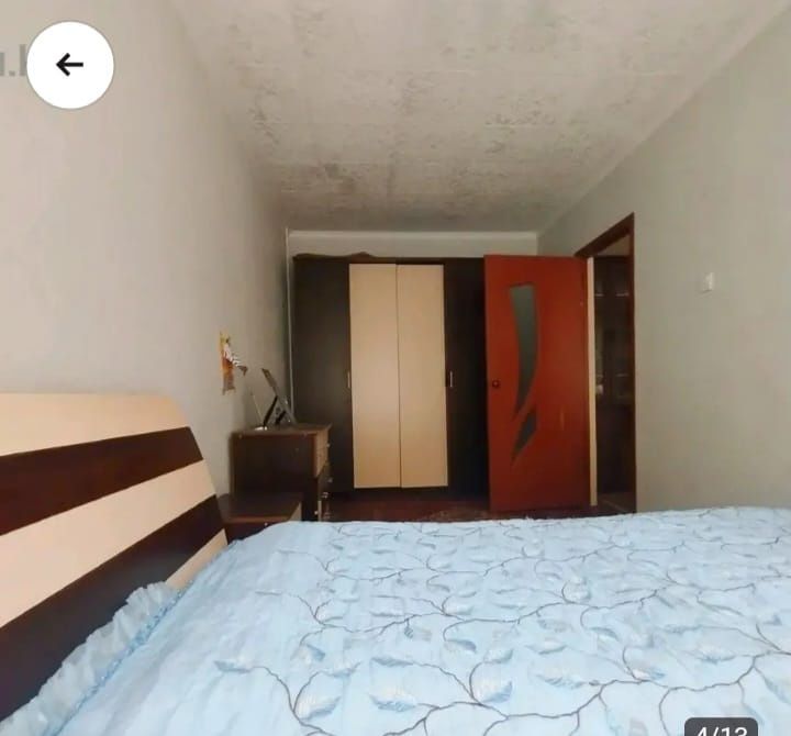 Екі бөлмелі пәтерде бір бөлмесін беремін