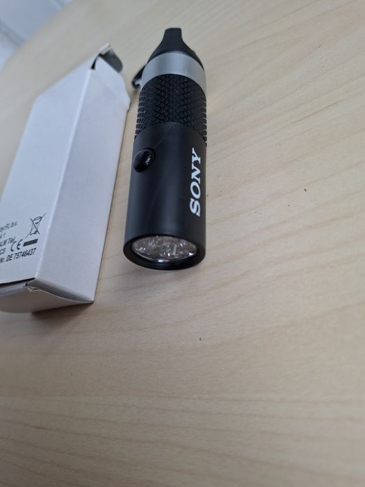 Lanterna mica Sony