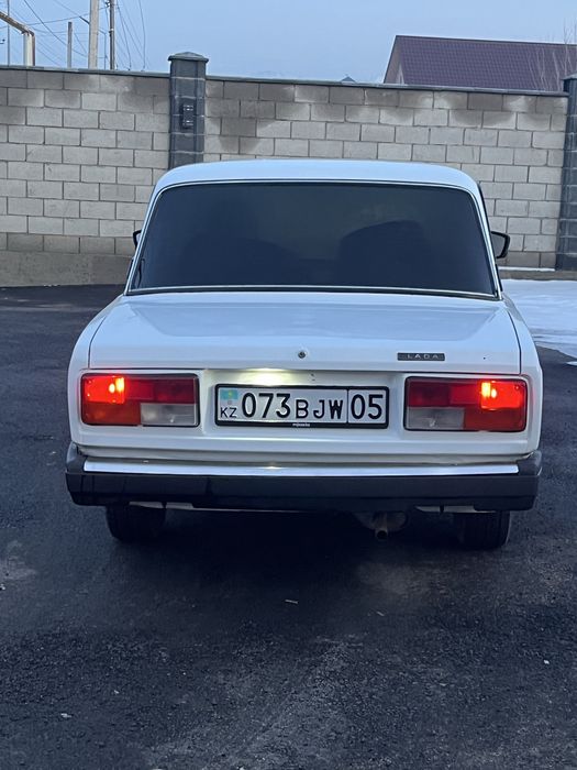 Продам ваз 2107