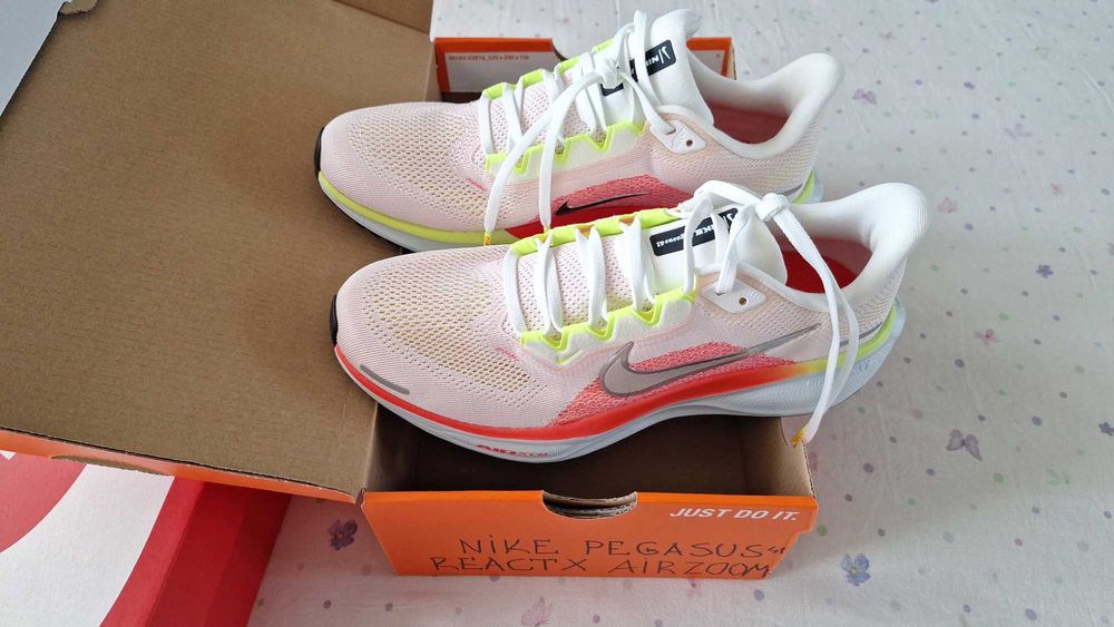 Дамски маратонки NIKE PEGASUS ZOOMX