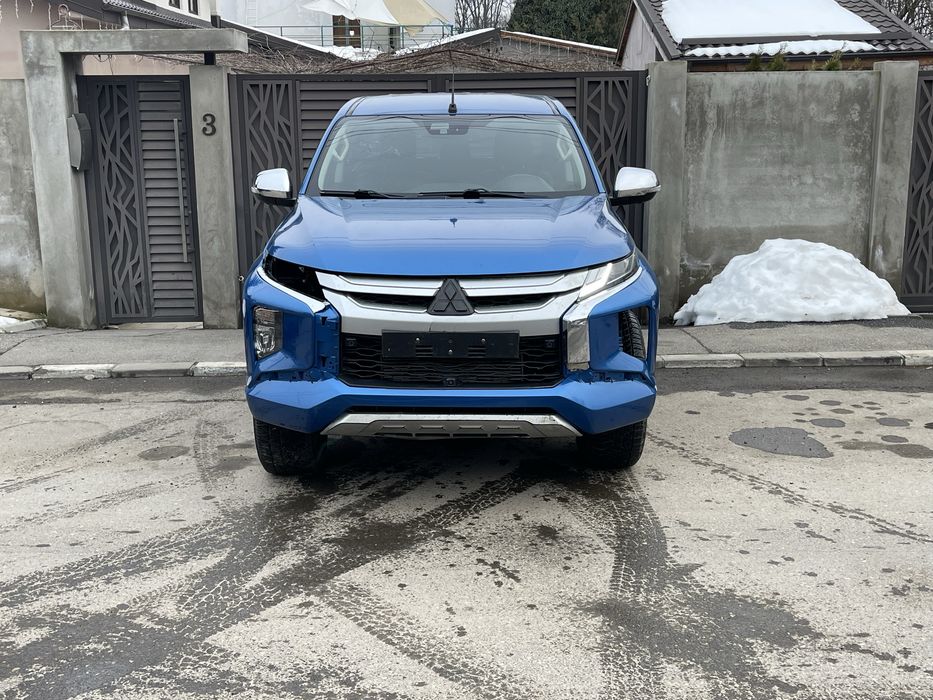 Mitsubishi L200 4x4 Usor avariat/avariata