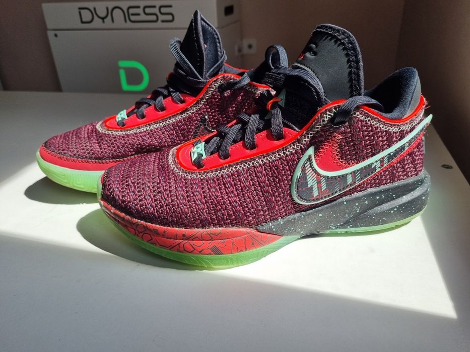 NIKE Lebron XX SE GS  20