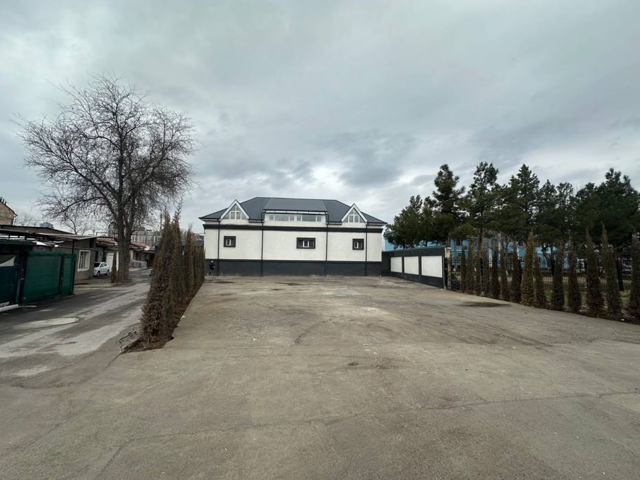 Продается Гостиница возле Аэропорта 1700м2(18сот)