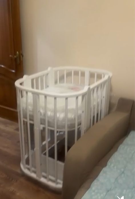 Продаю манеж для ребенка