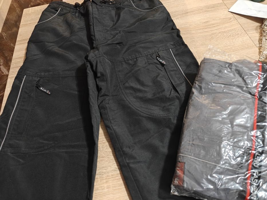 Pantaloni barbati