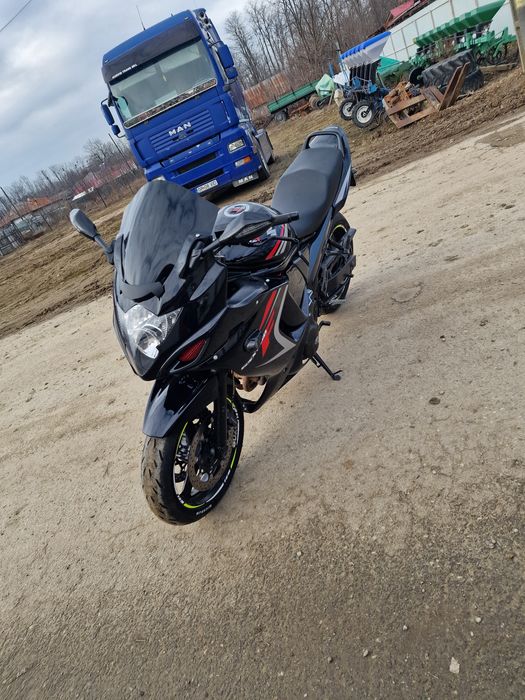 Vând Suzuki gsx650 f limitat a2