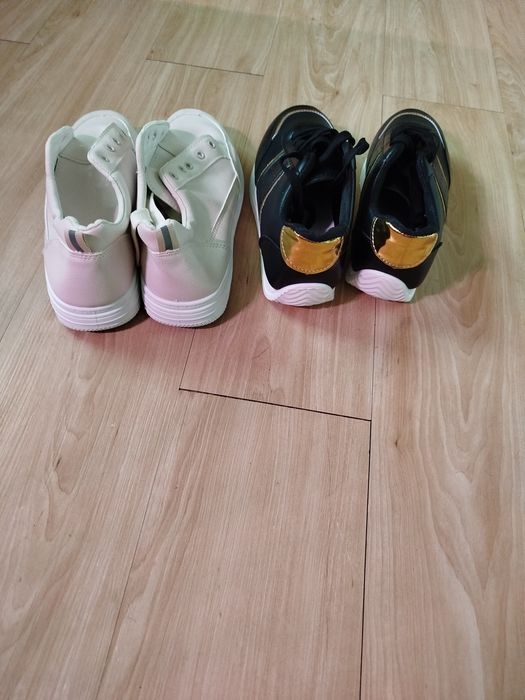 Продам кроссовки жен