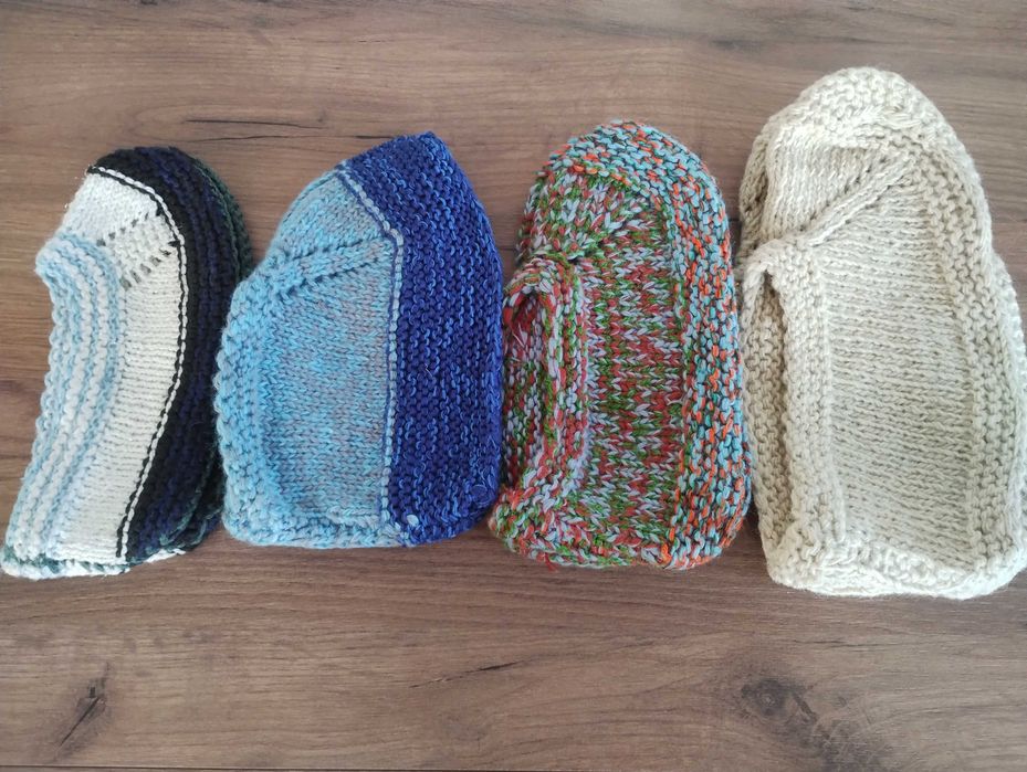 Чорапи вълнени - ръчно плетени