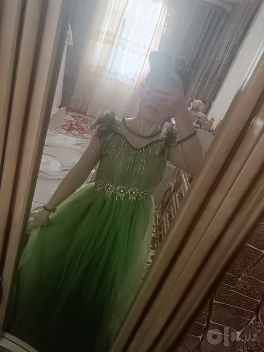 Chiroyli kechki köylak
