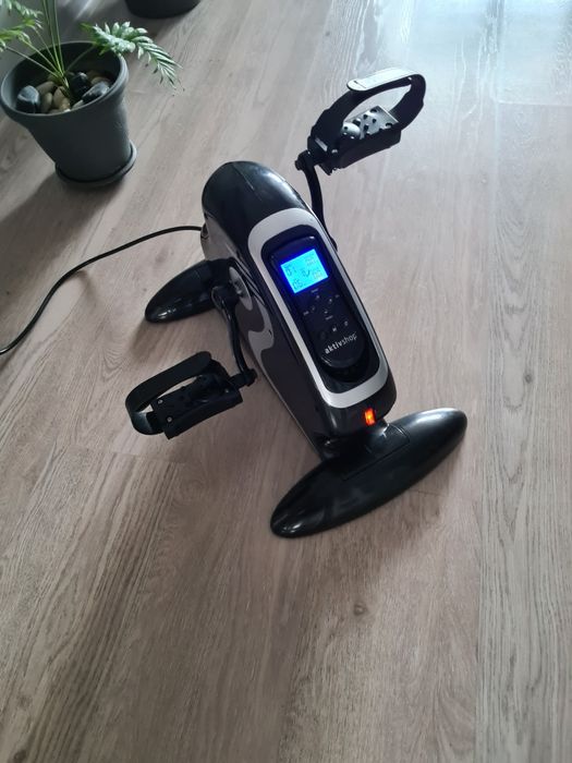 Електрически мини велоергометър с автоматично завъртане