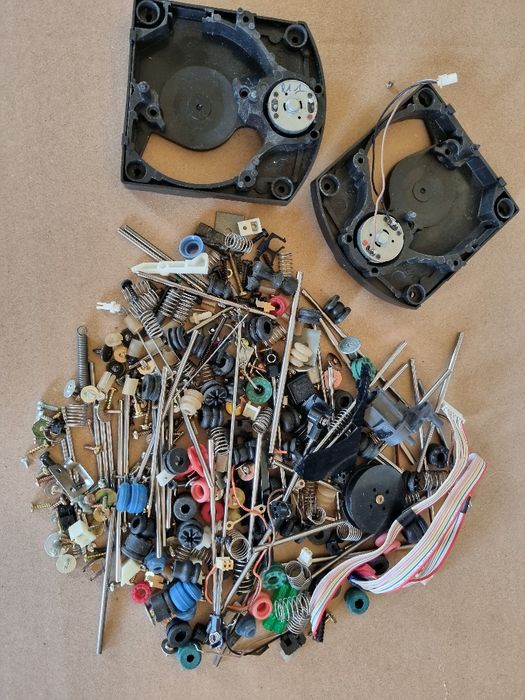 Pachet dif piese/componente cd Player. Perfect functionale.