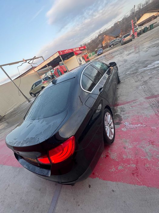 Dezmembram BMW F10 520d 2012 184cp automat