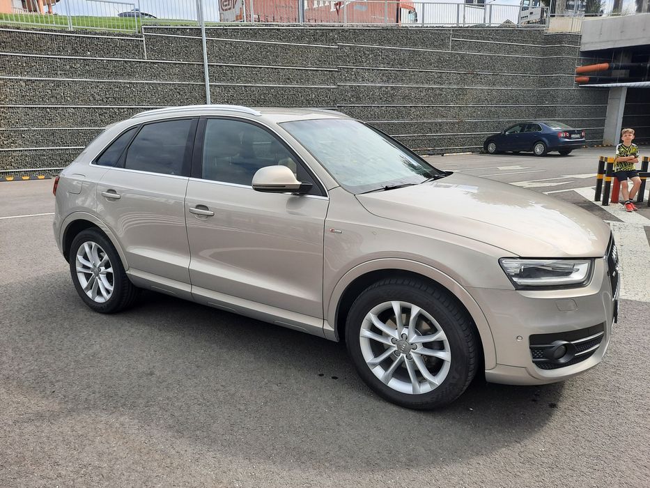Vând Audi Q3 4x4 2.0 TDI