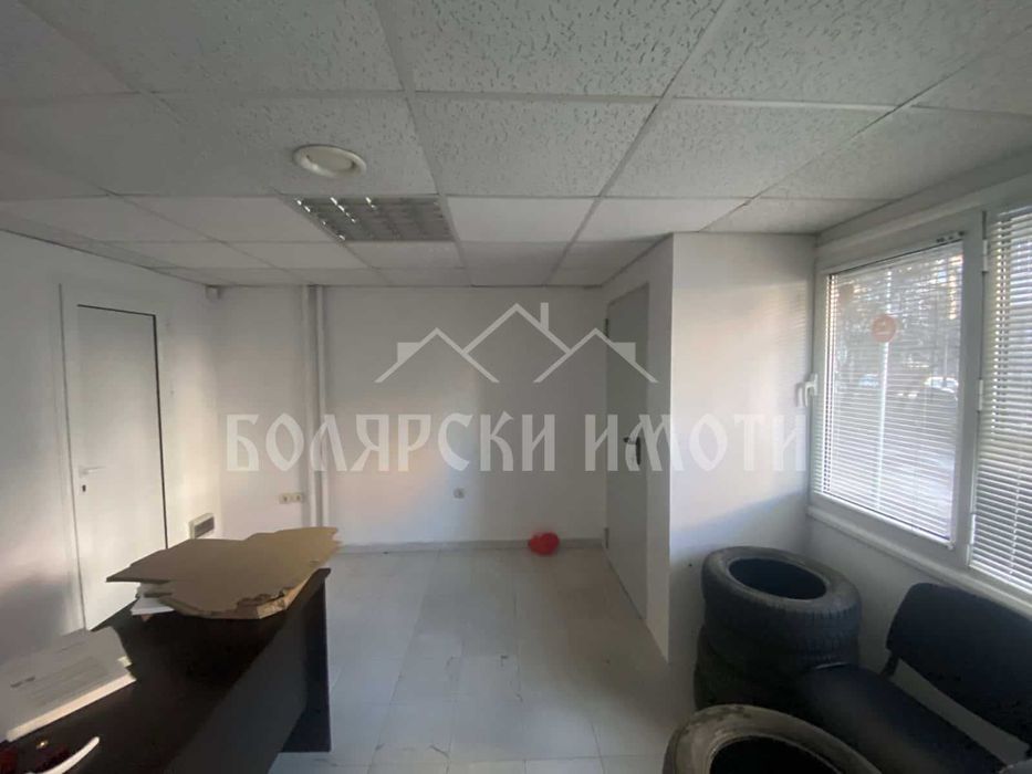 Дава се под наем Офис в Велико Търново, Център - 120 кв.м за 1355 € - Снимка #5