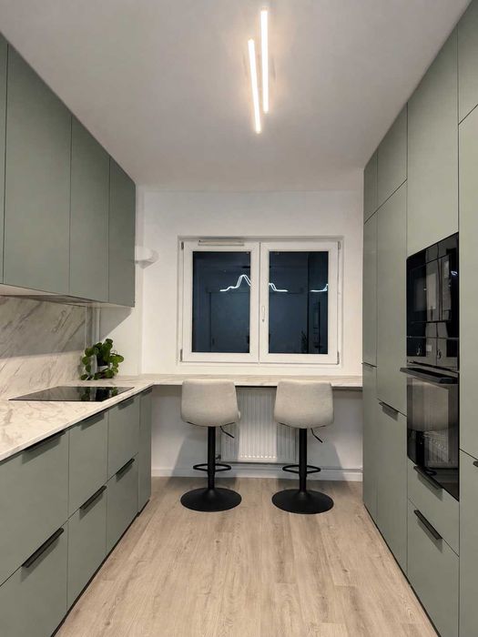 Apartament 4 camere Stefan cel Mare, et 2, renovat, mobilat , utilat modern , totul nou. 5 minute metrou