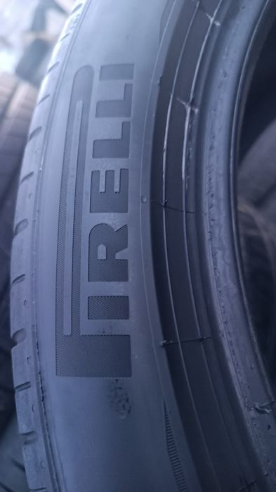 255/40/19 Pirelli Дот 2123