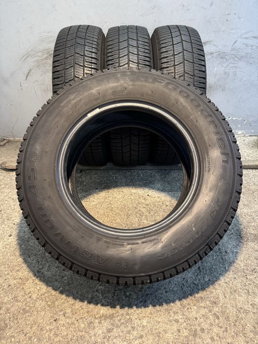 Гуми 215/70/15C BF GOODRICH Activan