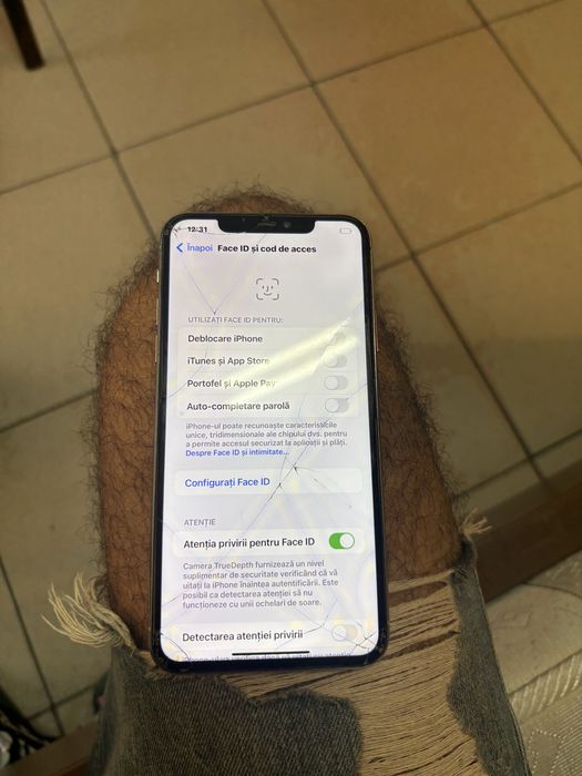 Vand Iphone 11 pro max 64gb negociabil