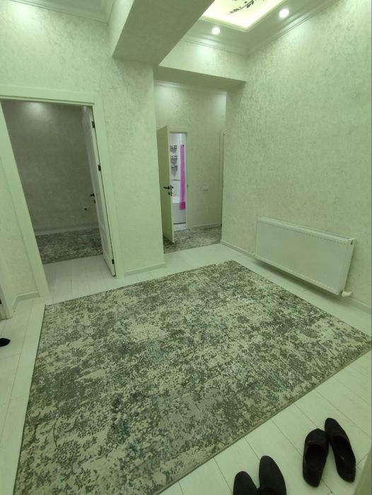 Сдается 2 х комнатная квартира на 3 этаже Крытый рынок 500 $