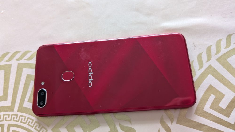 2 смартфона в хорошем рабочем состоянии