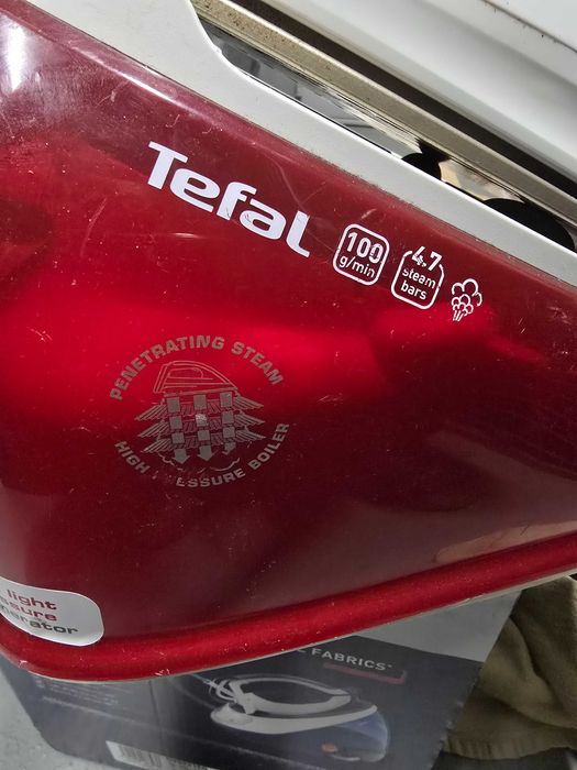 Vand Statie de calcat Tefal