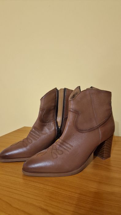 Дамски есенни боти