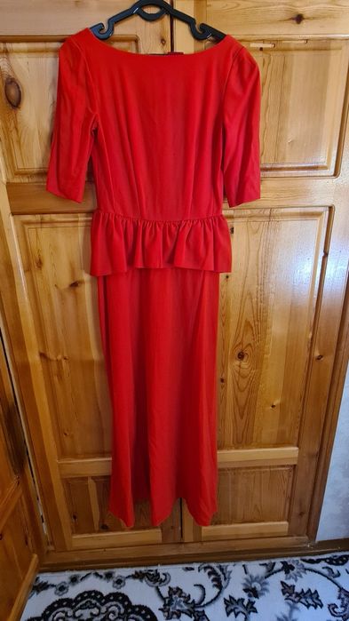 Продаётся срочно платье