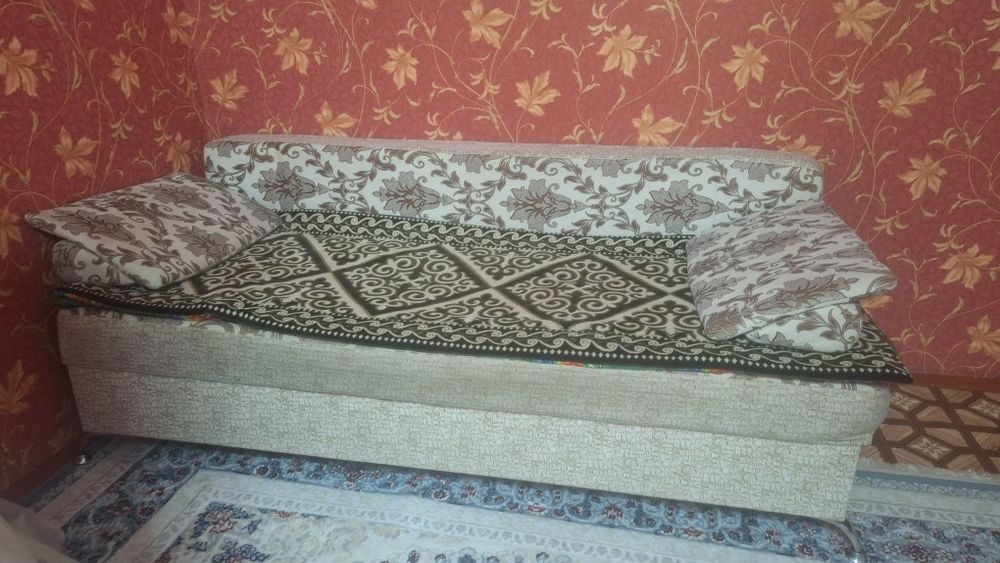 Диван для гостинной