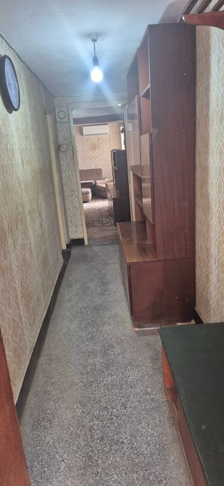 Продава се долен, самостоятелен етаж 30 кв.от къща/ тухла, кв.Даме Груев.