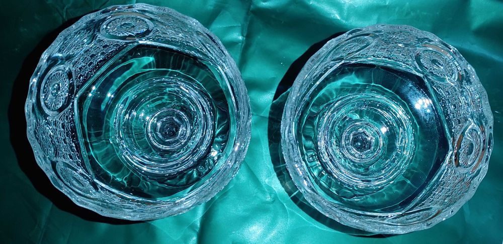 Стеклянные кубки для конфет