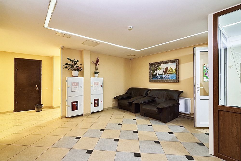 Продается 3 - х Комнатная Квартира