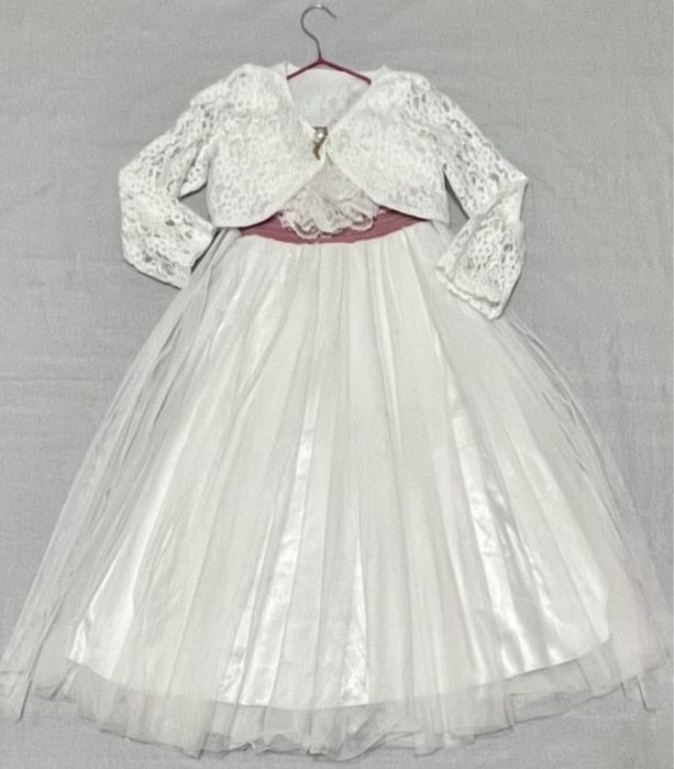 Плятья на девочку 7-8 лет