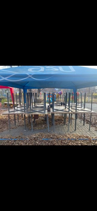 Продам Стол в хорошем состояние