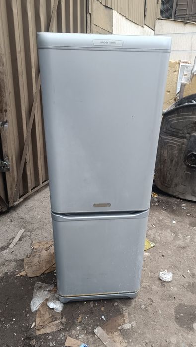 Продам холодильник