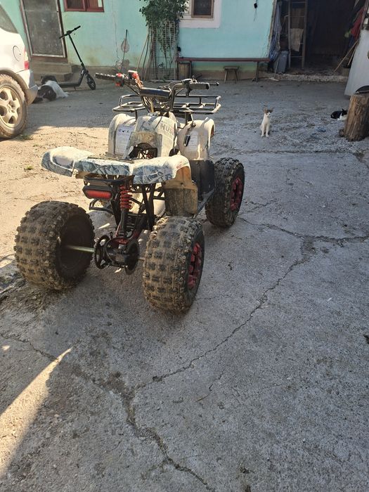 ATV. De. Vânzare