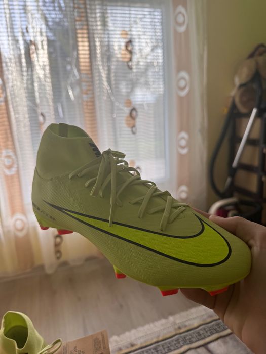 Продавам Nike Mercurial Superfly 10 Academy